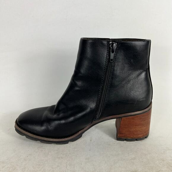 Korks Chandler Women's 7 Black Leather Side Zipper Block Round Toe Bootie Boots - Picture 6 of 9